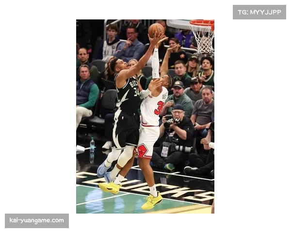 公牛NBA杯143比130战胜鹈鹕 拉文40分率领球队取胜