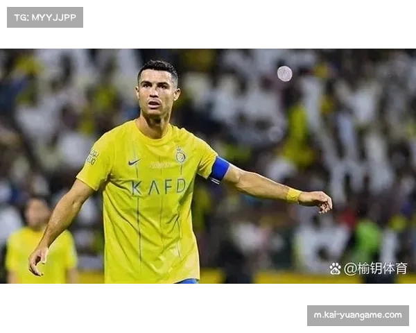 英超联赛中球员假摔认定 裁判出示黄牌标准统一化